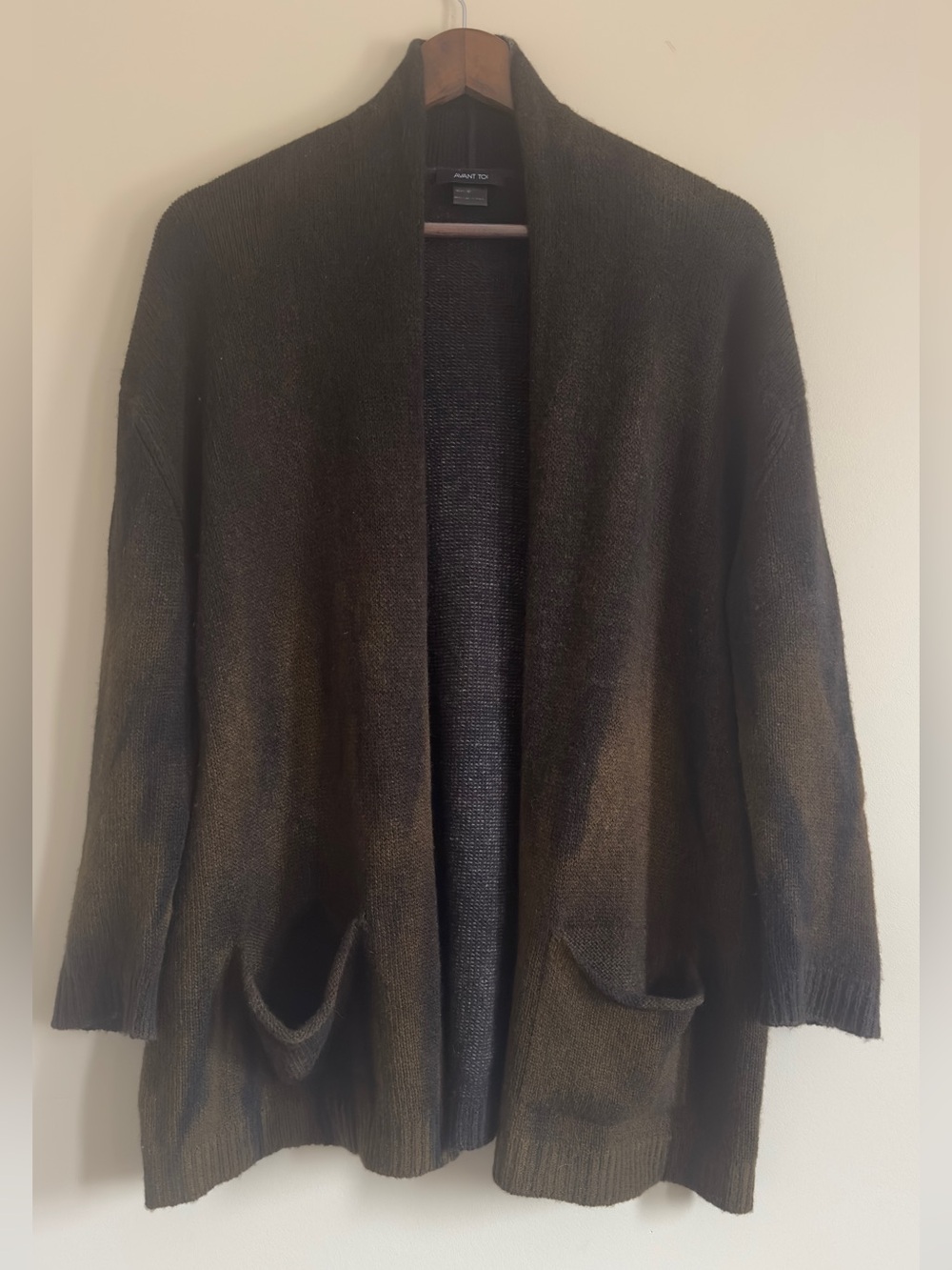 Avant Toi 100% Cashmere Cardigan in Olive Green